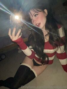Belle Delphine Nude Casual Bedroom Selfies Onlyfans Set Leaked