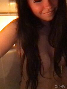 Belle Delphine Nude Intimate Bath Onlyfans Set Leaked