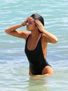 Selena Gomez Sexy Beach Swimsuit Paparazzi Set Leak