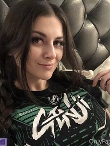 Ellieidol exclusive onlyfans leaked nudes