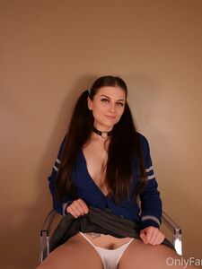 Ellieidol exclusive onlyfans leaked nudes