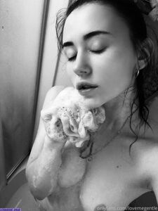 arilaviee exclusive onlyfans leaked nudes