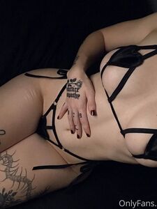 Kxrlymxrie exclusive onlyfans leaked nudes