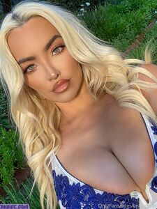 lindseypelas exclusive onlyfans leaked nudes