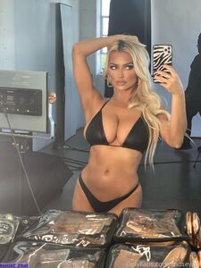 lindseypelas exclusive onlyfans leaked nudes