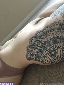 Cleo Blossom new hot onlyfans leaked nudes