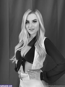 Blakeblossomxxx new hot onlyfans leaked nudes