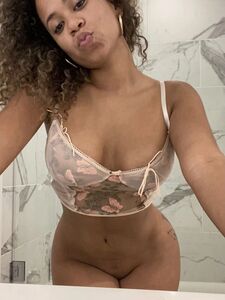 venezzuelancream new hot onlyfans leaked nudes