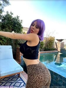 Mommy Zayla aka stepmother new hot onlyfans leaked nudes