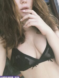 arilaviee new hot onlyfans leaked nudes