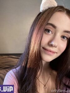 arilaviee new hot onlyfans leaked nudes