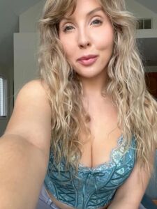 Lena Paul - lenaisapeach Onlyfans Leaks Nude Photos
