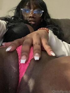 TikTok ebony girl Leaked Pics