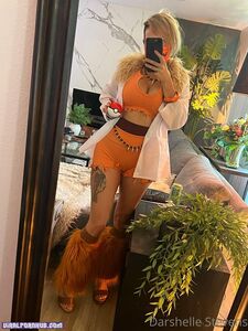 Professor Sada (Pokemon) – Darshelle Stevens (12 pictures)