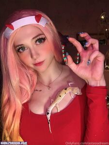 AstasiaDream (899 pictures)