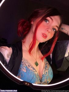AstasiaDream (899 pictures)