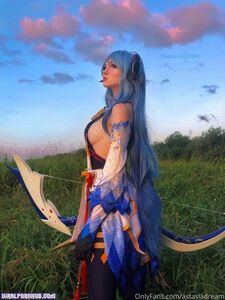 AstasiaDream (899 pictures)