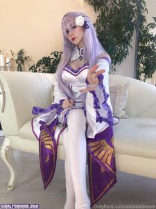 AstasiaDream (899 pictures)