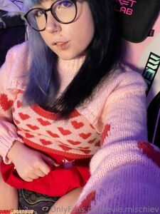 Eviemischiev Aka Evie.mischiev Popular Tiktok Model Nude Pussy And Boobs Onlyfans Leaks Album