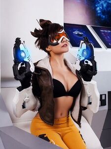 Kalinka Fox Overwatch Tracer Cosplay OnlyFans Set Leaked