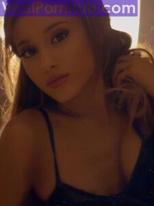 Ariana Grande Nude Leaks