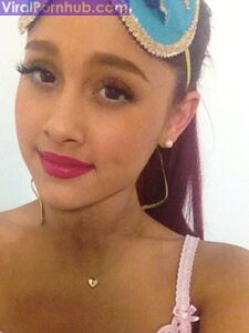 Ariana Grande Nude Leaks