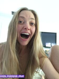Amanda Seyfried Nude Photos And Sex Tape Leaked