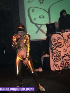 Yolandi Visser Naked Photos Leaked