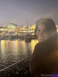 BelleDelphine Candid Holiday Photos Latest Onlyfans Premium Leaks