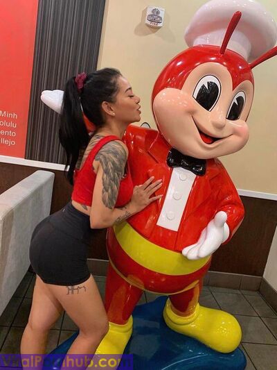 Bella Poarch Hot Pics