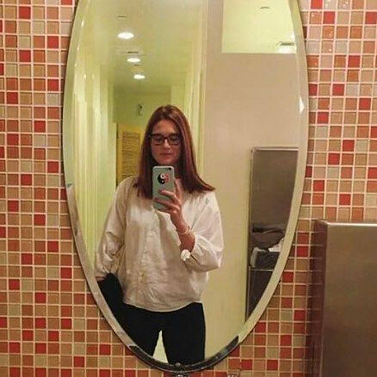 Bonnie Wright Nude Photos Leaked