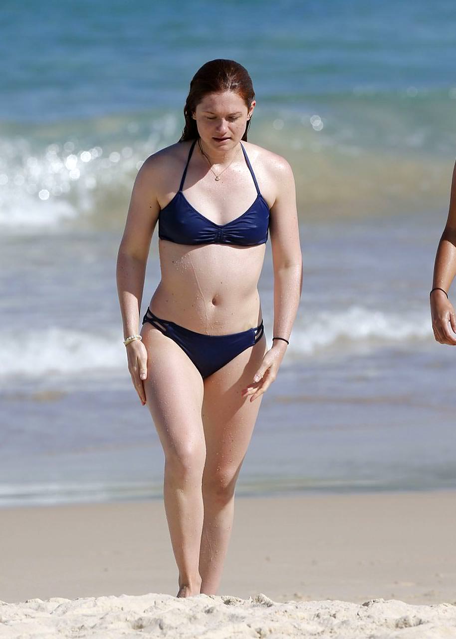 Bonnie Wright Nude Photos Leaked