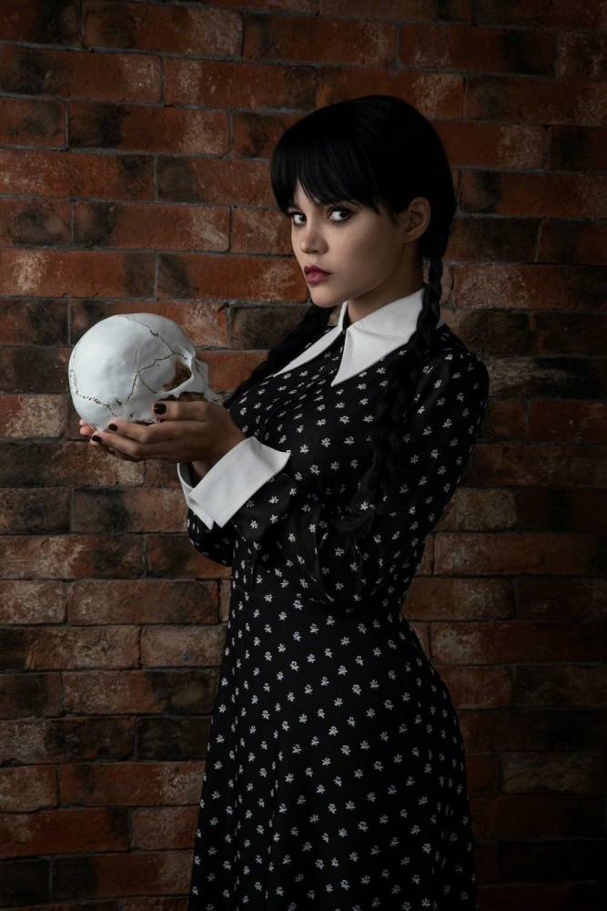 Kalinka Fox Nude Wednesday Addams Cosplay Patreon Set Leaked