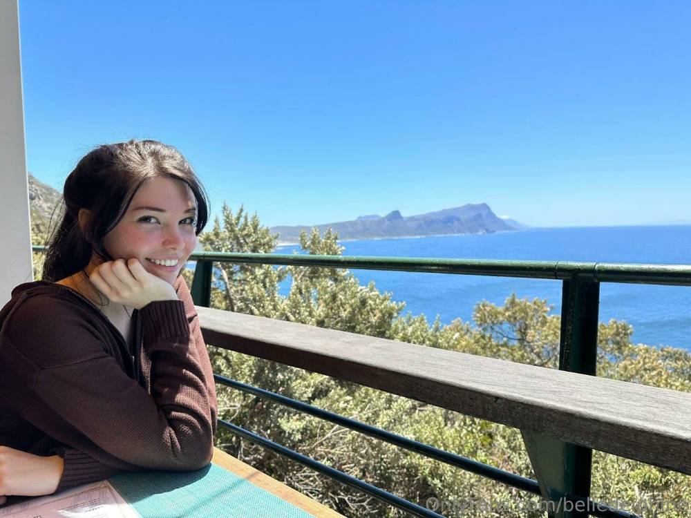 Belle Delphine Candid Holiday Photos Onlyfans Set Leaked