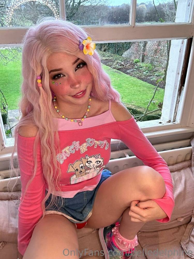 Belle Delphine Nude Cute In Pink Onlyfans Set Leaked